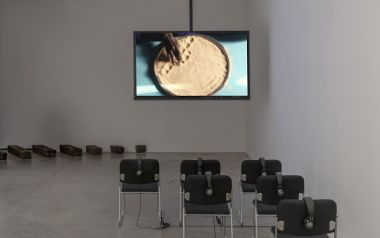 Kader Attia: The Objects (Οι κληρονομιές του σώματος, Μέρος Α’: Τα αντικείμενα) 