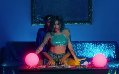 Distraction-Keilani