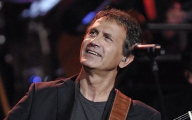 Θα μπορέσουμε άραγε ποτέ να ξεκολλήσουμε τον καλλιτέχνη από τoν άνθρωπο ?