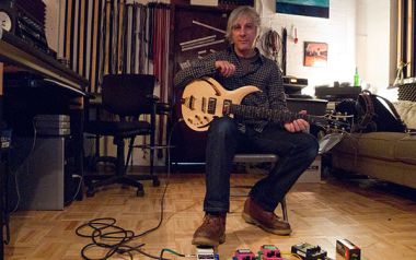 Το 1956 σαν σήμερα γεννήθηκε ο Lee Ranaldo των Sonic Youth