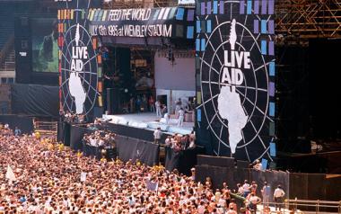 37 σχεδόν χρόνια πριν στο Live Aid - U2, Queen, Led Zeppelin και πάρα πολλοί ακόμη..