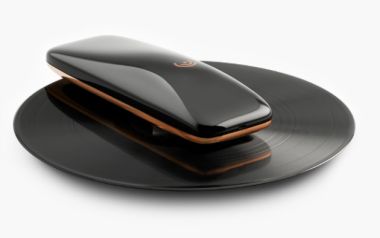 Νέο «έξυπνο πικάπ» επιτρέπει την αναπαραγωγή βινυλίου από smartphone...