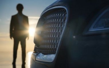 Ο Matthew McConaughey σε διαφήμιση της Lincoln Motors...