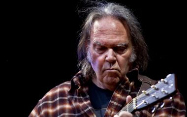 Ποιοι ήταν οι πρώτοι δίσκοι που αγόρασε ο Neil Young