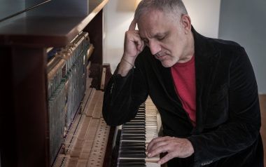 Νίκος Πορτοκάλογλου: Δεν ξέχασα το μπούλινγκ που μου έκαναν κάποιοι αριστεροί. Να μη χαθεί από ασιτία ο πολιτισμός, 