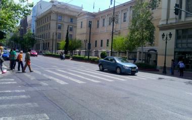 Το πρόβλημα τού κέντρου είναι η ερήμωση, η Σταδίου είναι φάντασμα, η Πανεπιστημίου ζόμπι 