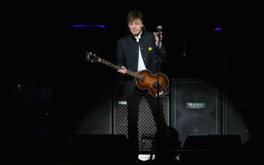 O Paul McCartney έπαιξε για 50 άτομα σε παμπ του Λίβερπουλ