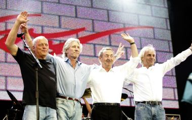 Πιθανότητες να παίξουν μαζί οι Pink Floyd στο Glastonbury