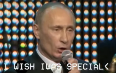 Ο Putin τραγουδάει το Creep των Radiohead;