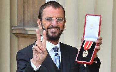 Ιππότης έγινε ο Ringo Starr