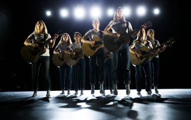 Ψυχεδέλεια: μόνο έτσι μπορεί να περιγραφεί το «φεστιβάλ-μέσα-στο-φεστιβάλ» Sacrifice της Στέγης 