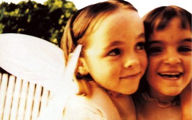 Πώς είναι τώρα τα κορίτσια του εξωφύλλου Siamese Dream;