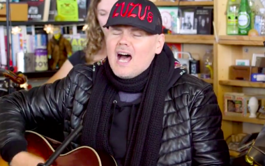 Ακουστικό σετ του Billy Corgan στο Tiny Desk