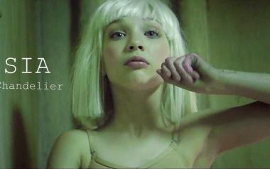 Chandelier-Sia