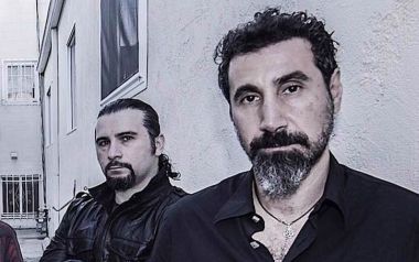 "Chop Suey"  System Of A Down, 1 δις κτυπήματα στο YouTube