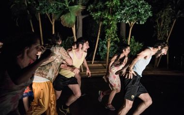 Η εξωστρέφεια της Στέγης: Έλληνες διεθνείς, Έλληνες διεθνώς...