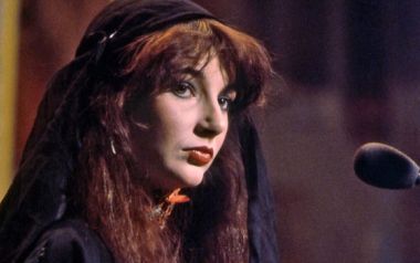 8 άλμπουμ στα 40! Νέο ντοκιμαντέρ για την Kate Bush