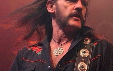 Lemmy τελικά αποδεκτός και στα σαλόνια