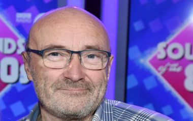 Έπεσε, κτύπησε, ανέβαλε τις συναυλίες ο Phil Collins