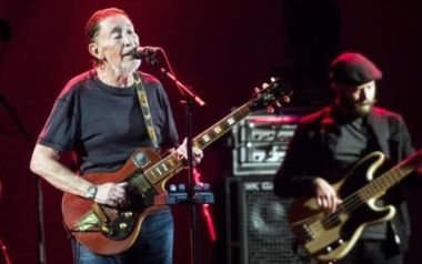 Κατέρρευσε στην σκηνή ο Chris Rea 