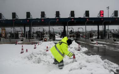 Έκλεισε η Εθνική Οδός από Οινόφυτα έως γέφυρα Καλυφτάκη για όλα τα οχήματα