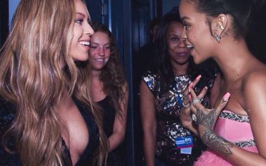 Ποια πιστεύετε ότι είναι καλύτερη: Beyoncé ή Rihanna