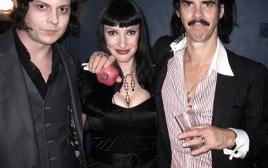 'Τζάμπα' απόψεις από υποτιθέμενους κριτικούς 