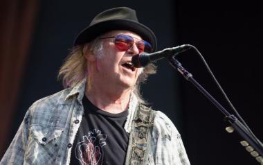 O Neil Young δεν θα κάνει εμφανίσεις μέχρι να νικηθεί ο Covid 19