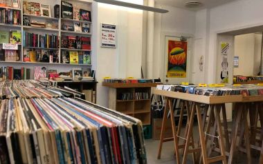 Τα άλμπουμ είναι πια σαν να μην υπάρχουν, δεν πουλάνε