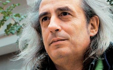 Αγγελάκας: Εγώ ονειρεύοµαι να παίζω σε κόσµο, δεν έχω καµιά όρεξη να παίζω σε κάµερες...