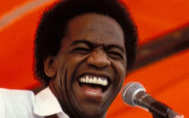 Οι 50αρηδες απολαμβάνουν τα τραγούδια της δεκαετίας του '70