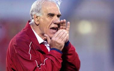 Πέθανε ο Νίκος Αλέφαντος