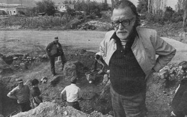 Τι έγραψε ο Μανόλης Ανδρόνικος όταν κράτησε στα χέρια του τη λάρνακα και τα οστά του Φιλίππου