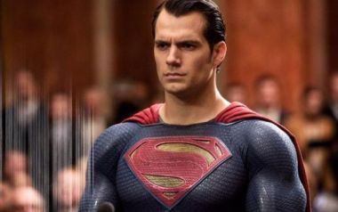 Η Warner Bros ετοιμάζει νέο superman solo φιλμ...