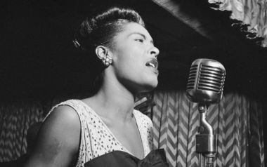  H Billie Holiday για το φεγγάρι