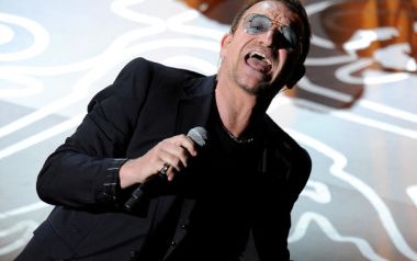 Ο Bono έγραψε τραγούδι για τις επιθέσεις στο Παρίσι...