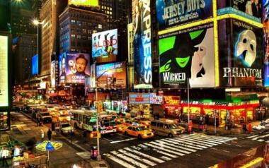 Κλειστά τα θέατρα του Μπρόντγουεϊ τουλάχιστον έως τον Ιανουάριο του 2021  