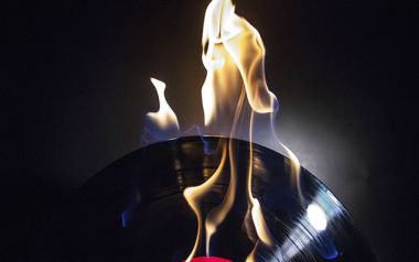 10 τραγούδια για την ζέστη