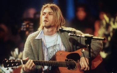 Στο σφυρί, η διάσημη «Unplugged» κιθάρα του Kurt Cobain