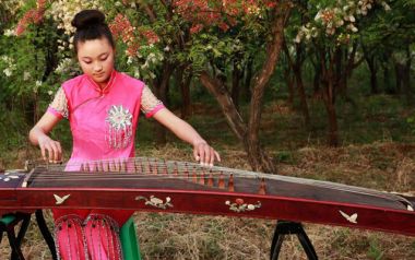 Γνωστά ροκ τραγούδια με παραδοσιακά όργανα της Ιαπωνίας