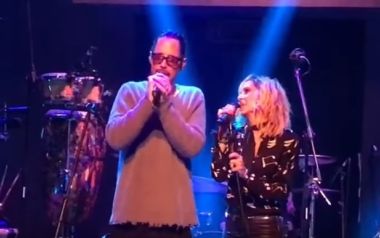 Η Άννα Βίσση τραγουδά Guns 'N' Roses και μαζί με τον Chris Cornell το Black Hole Sun