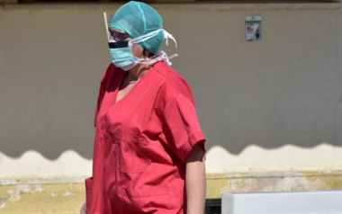 Έλληνας, μια ζωή δύσπιστος και αμφισβητίας, 2.917 κρούσματα, 187 οι διασωληνωμένοι και 29 θάνατοι