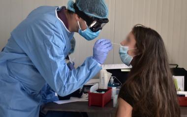 Δεν φταίνε βέβαια οι ανεμβολίαστοι, αλλά σε μεγάλο ποσοστό τα θύματα σ' αυτούς ανήκουν, 104 νεκροί, 657 διασωληνωμένοι