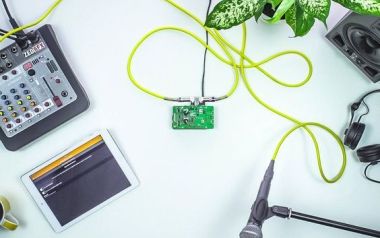 Νεκροταφεία τα ραδιόφωνα στην Ελλάδα