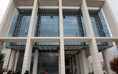 Παραίτηση Ράικου από την εισαγγελία Διαφθοράς με καταγγελίες