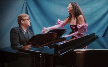 Rina Sawayama ‘Chosen Family’, feat. Elton John