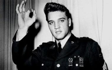 10 βίντεο του βασιλιά Elvis Presley