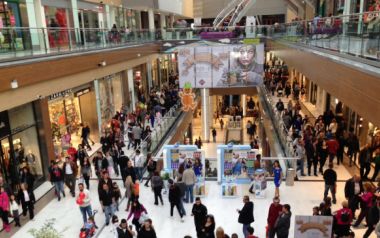 Ανοίγουν την Δευτέρα. Γεωργιάδης: Υποχρεωτική η χρήση μάσκας και για τους πελάτες στα καταστήματα των Malls