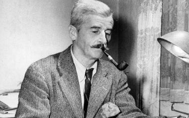 Γουίλιαμ Φώκνερ:  Ίσως να είχαν δίκιο που έβαλαν την αγάπη στα βιβλία. Ίσως επειδή δεν θα μπορούσε να ζει πουθενά αλλού...