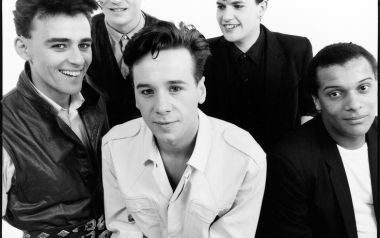 Για μας πολλά από αυτά τα τραγούδια των 80's, ήταν τραγούδια ζωής